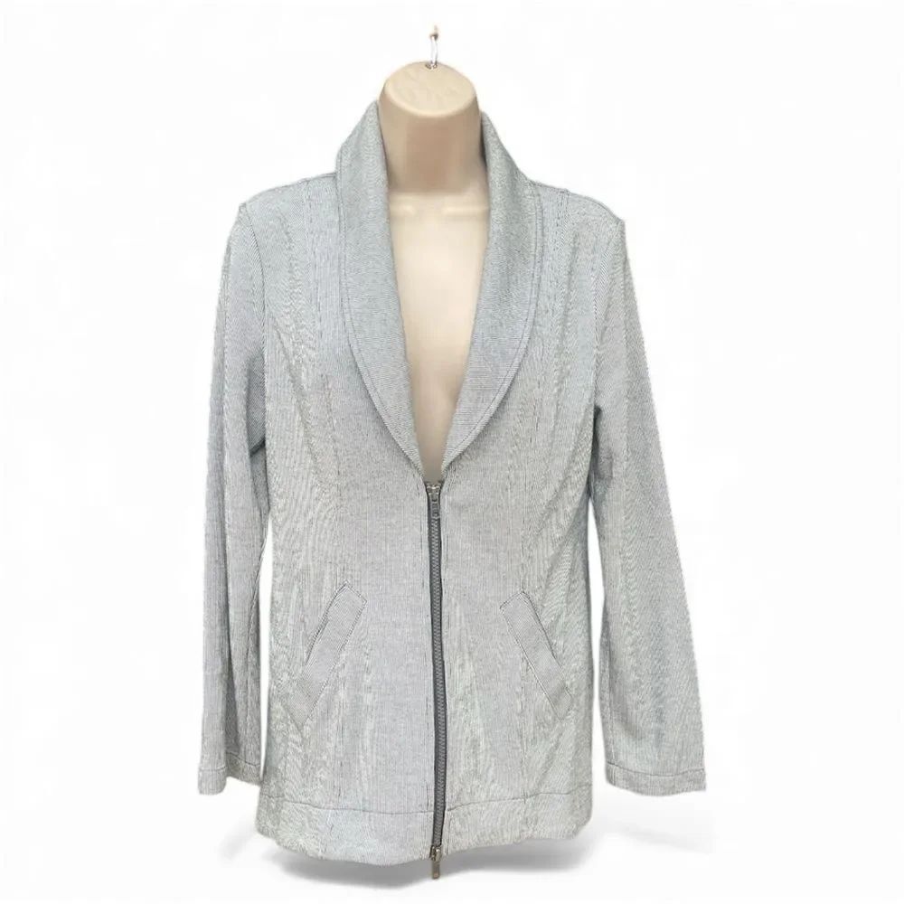 CAbi Women's stripe Light Gray Textured Blazer soft Zipper front Back S